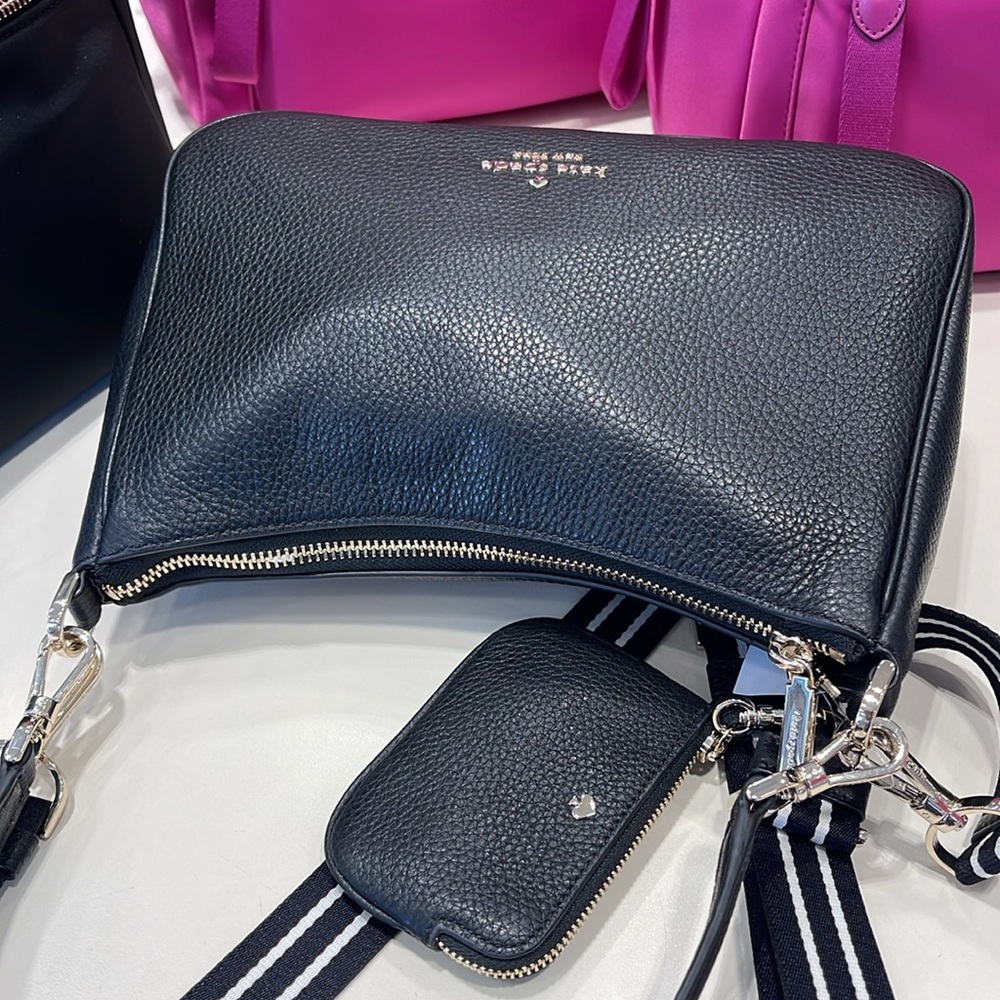 Kate Spade Rosie Shoulder Bag With Tech Attachment AirPod 
Black 
NWT - Picture 10 of 16